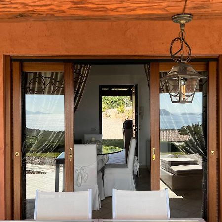 Villa A Golfo Aranci Con Vista Su Tavolara Маринела Екстериор снимка