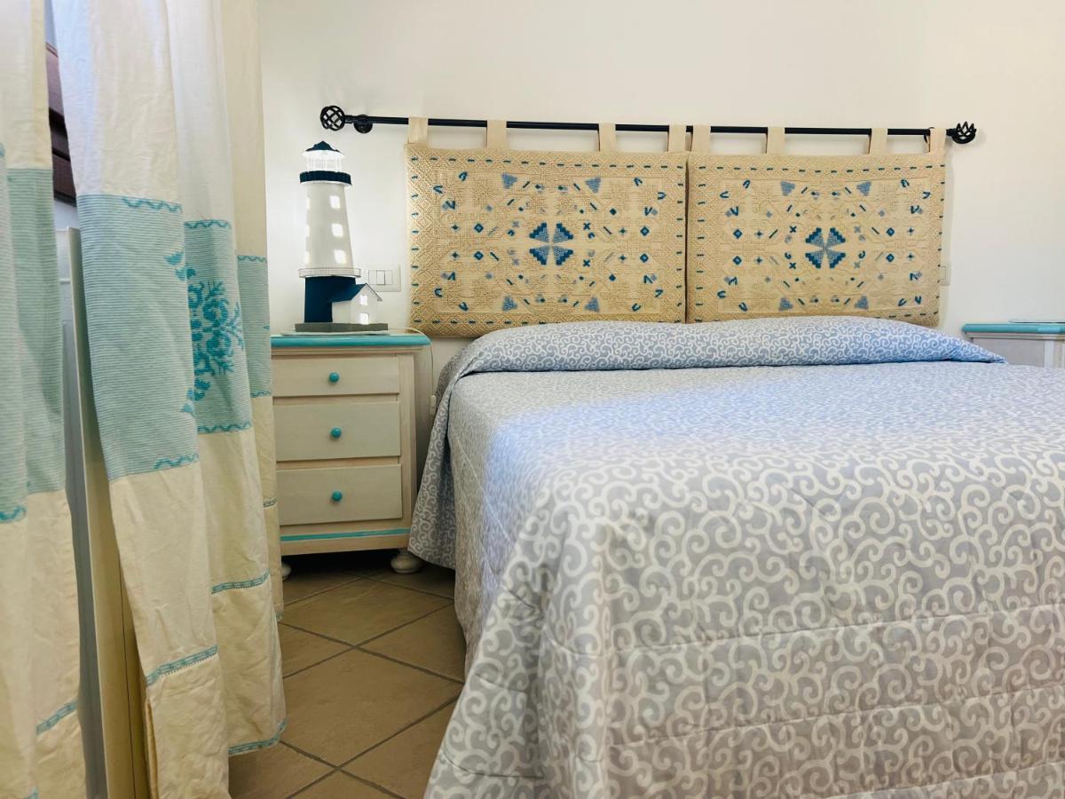 Villa A Golfo Aranci Con Vista Su Tavolara Маринела Екстериор снимка