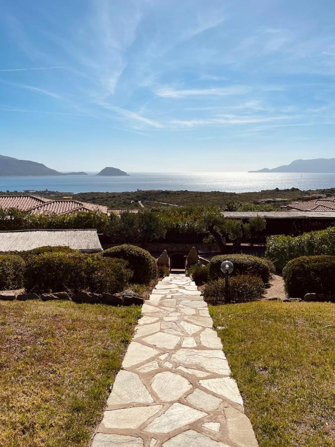 Villa A Golfo Aranci Con Vista Su Tavolara Маринела Екстериор снимка