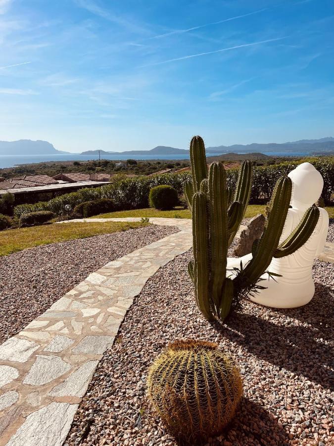 Villa A Golfo Aranci Con Vista Su Tavolara Маринела Екстериор снимка